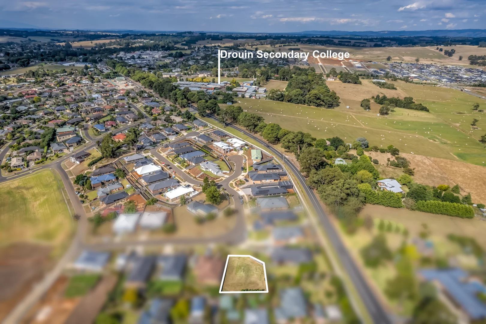 Additional image 4 of 33 Southern Close, Drouin VIC 3818