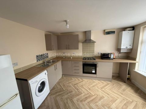 Broadway, Adamsdown CF24