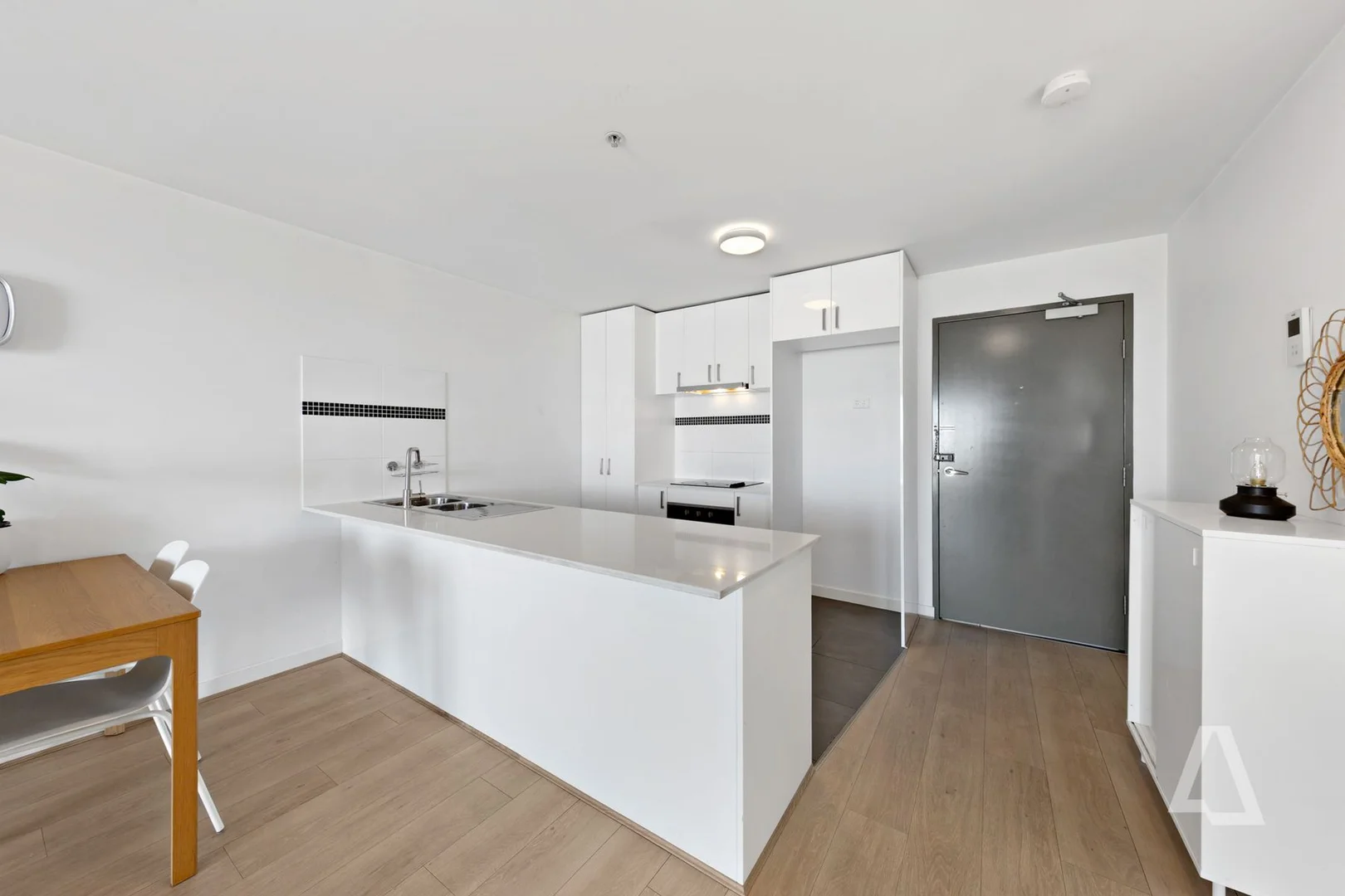 Additional image 3 of 401/117 Durham Road, Sunshine VIC 3020