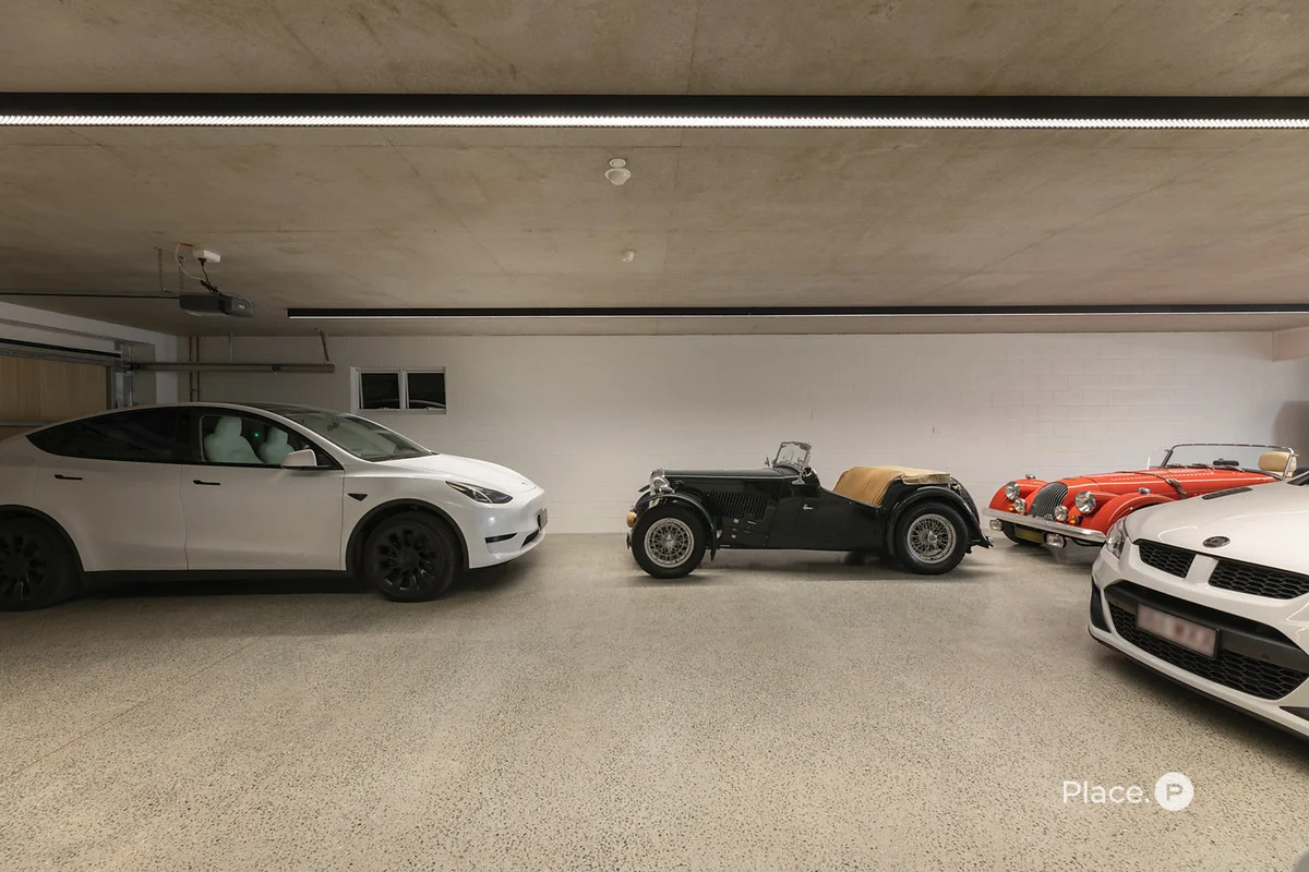 Additional image 25 of 10 Allamanda Street, Fairfield QLD 4103