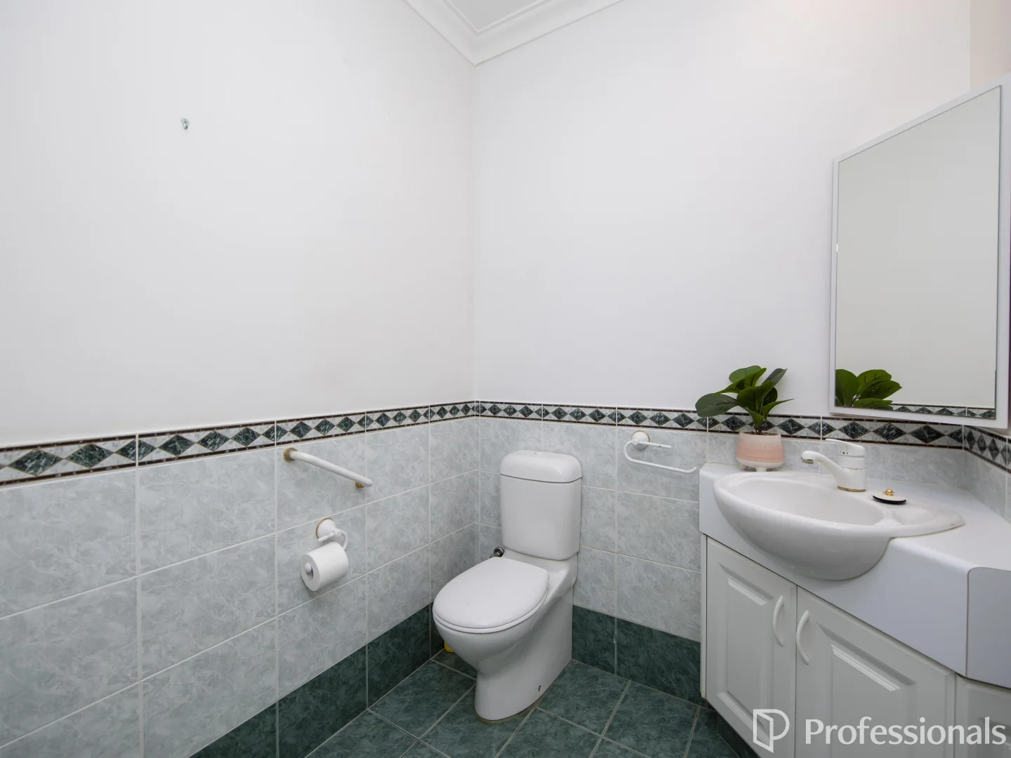 Additional image 27 of 39 George Road, Lesmurdie WA 6076