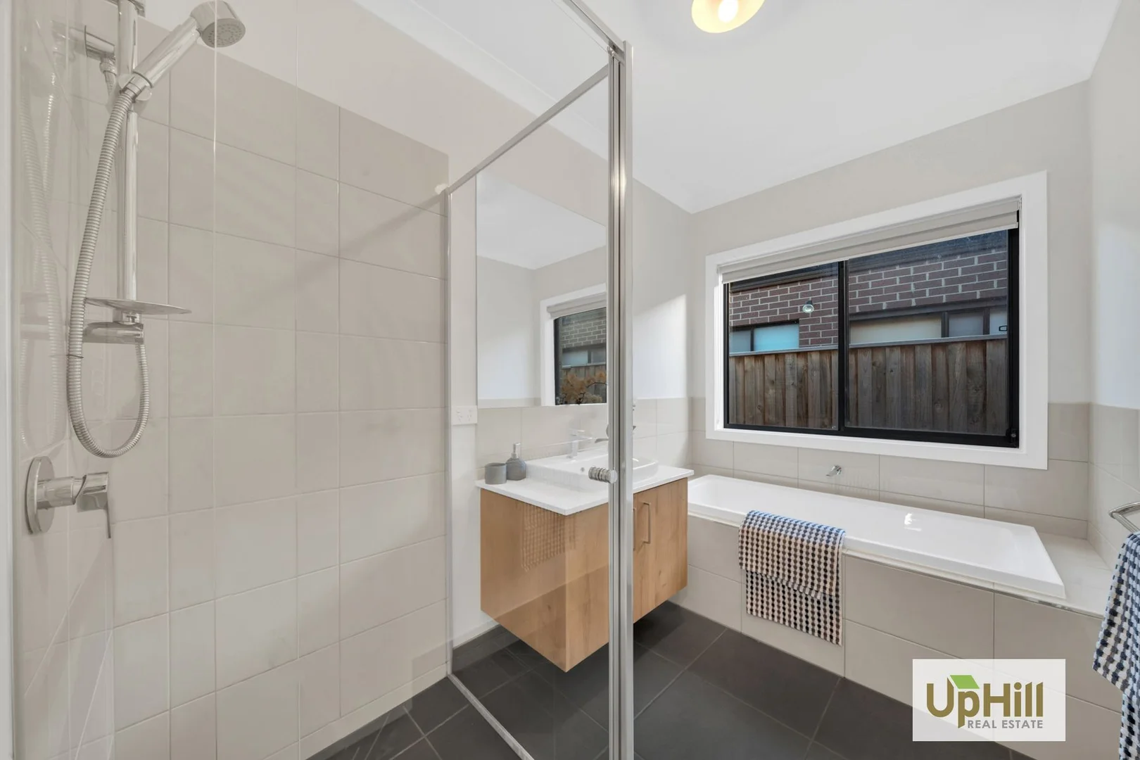 Additional image 21 of 28 Carradale Road, Clyde North VIC 3978