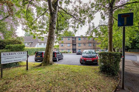 Lisvane Road, Llanishen CF14
