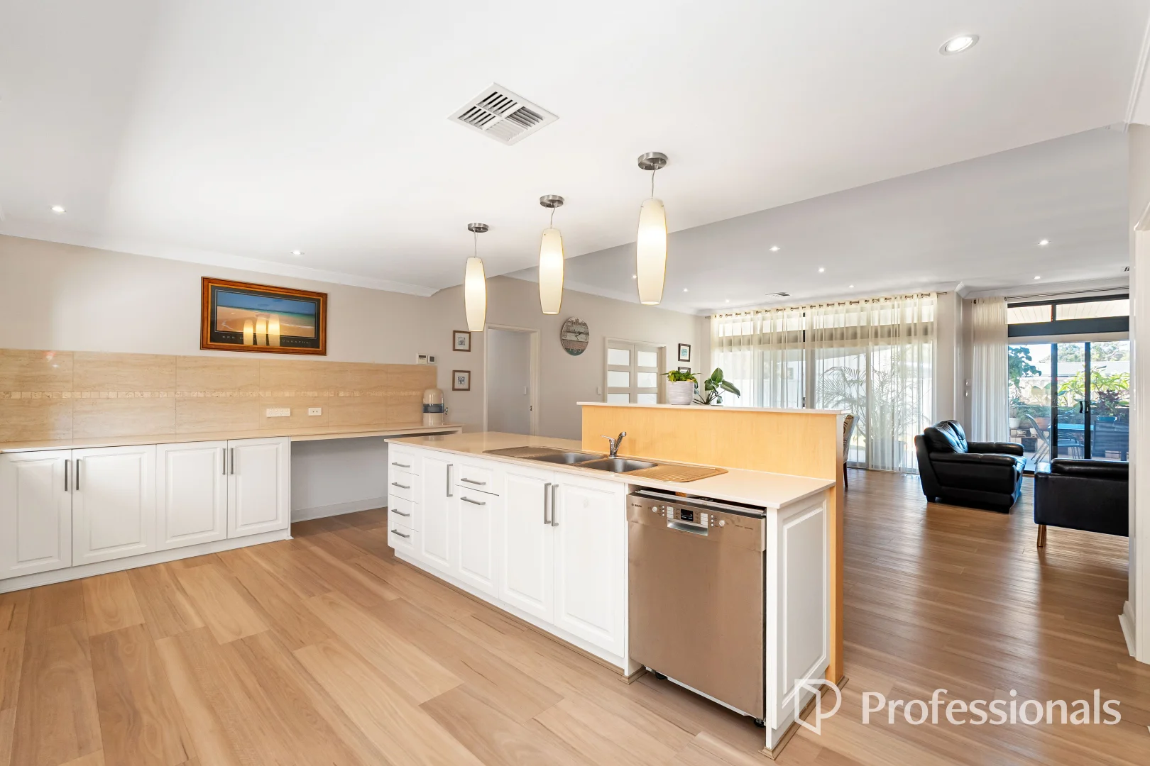 Additional image 10 of 137 Gloucester Crescent, Shoalwater WA 6169