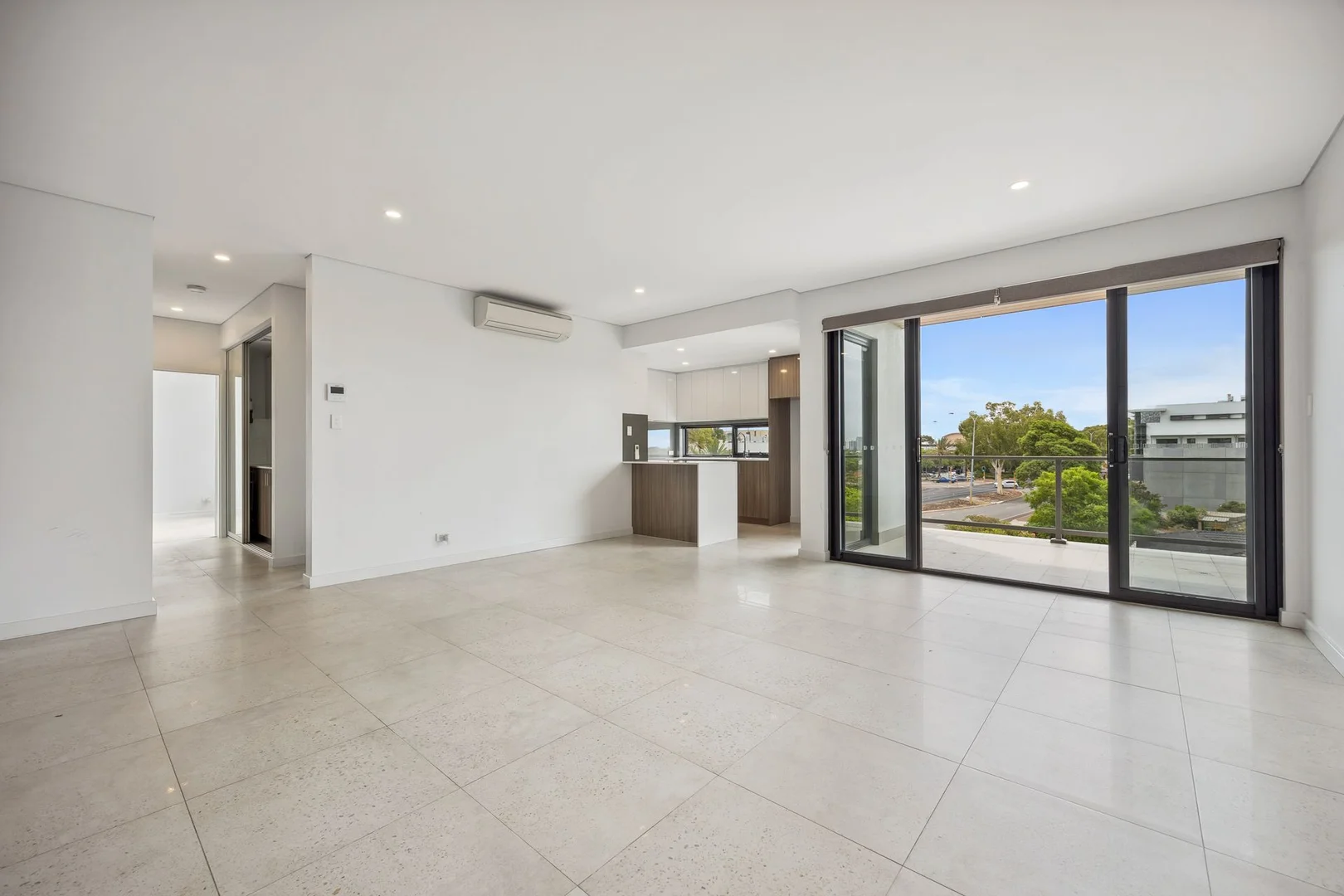 Additional image 3 of 14/1 Davenport Road, Booragoon WA 6154