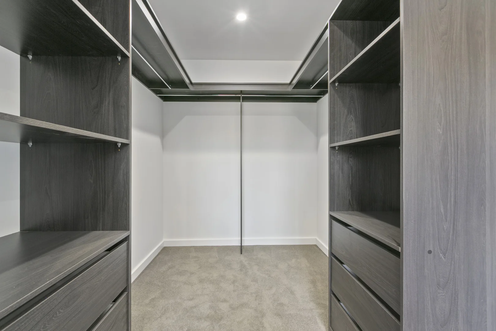 Additional image 9 of 2/113 Boldrewood Parade, Reservoir VIC 3073