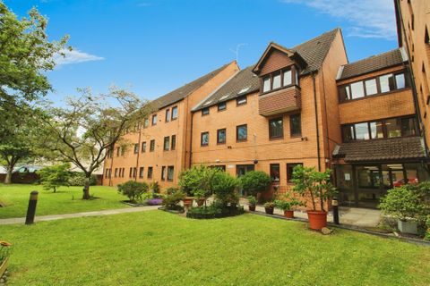 Wordsworth Avenue, Cardiff CF24