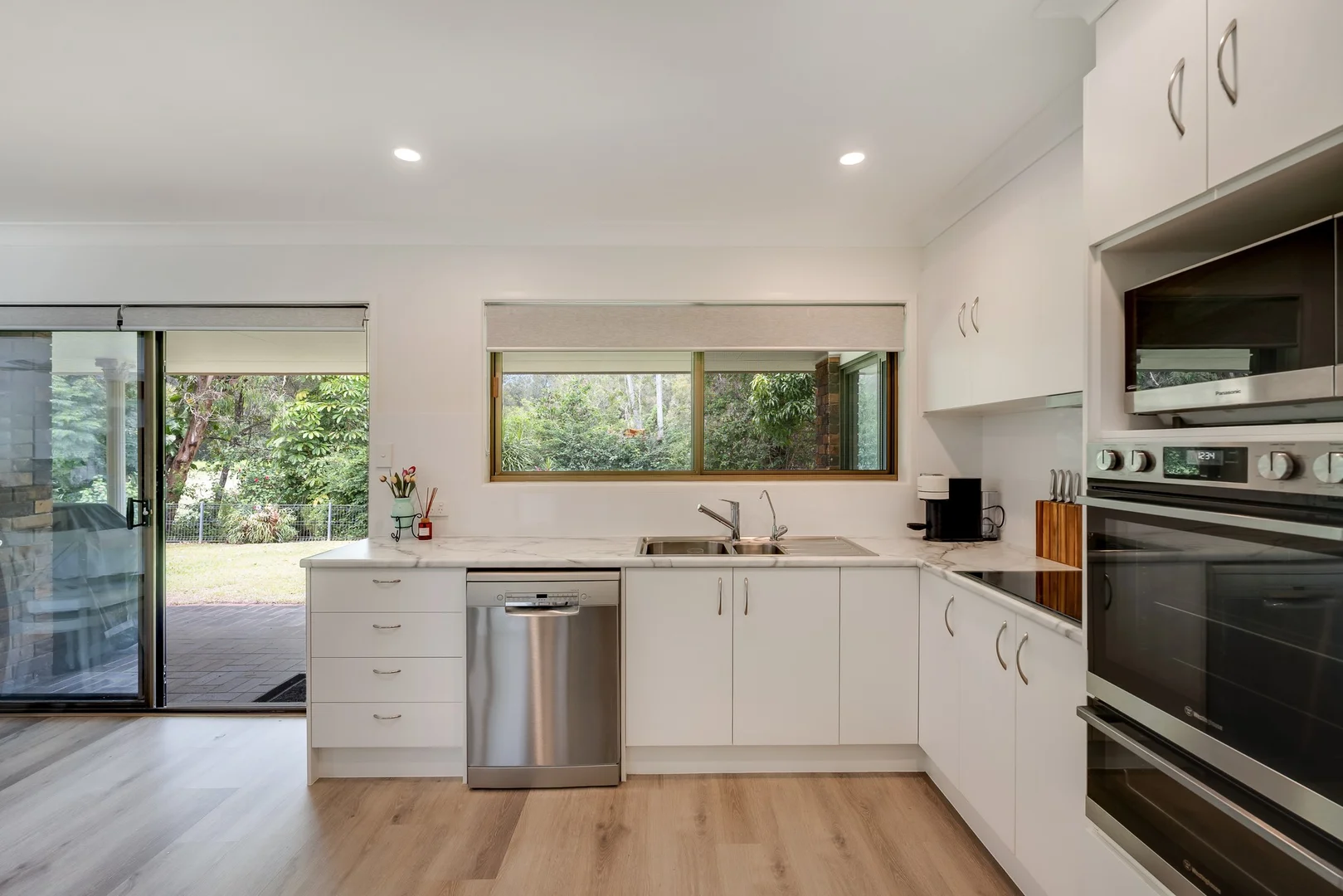 Additional image 8 of 90 Balemo Drive, Ocean Shores NSW 2483