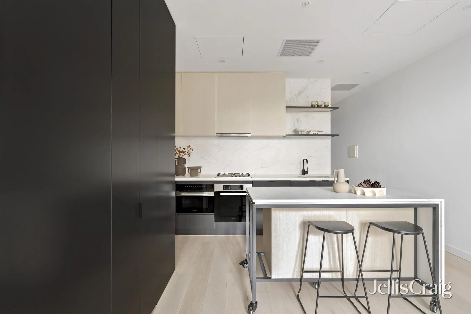 Additional image 4 of 7/363 Macaulay Road, Kensington VIC 3031