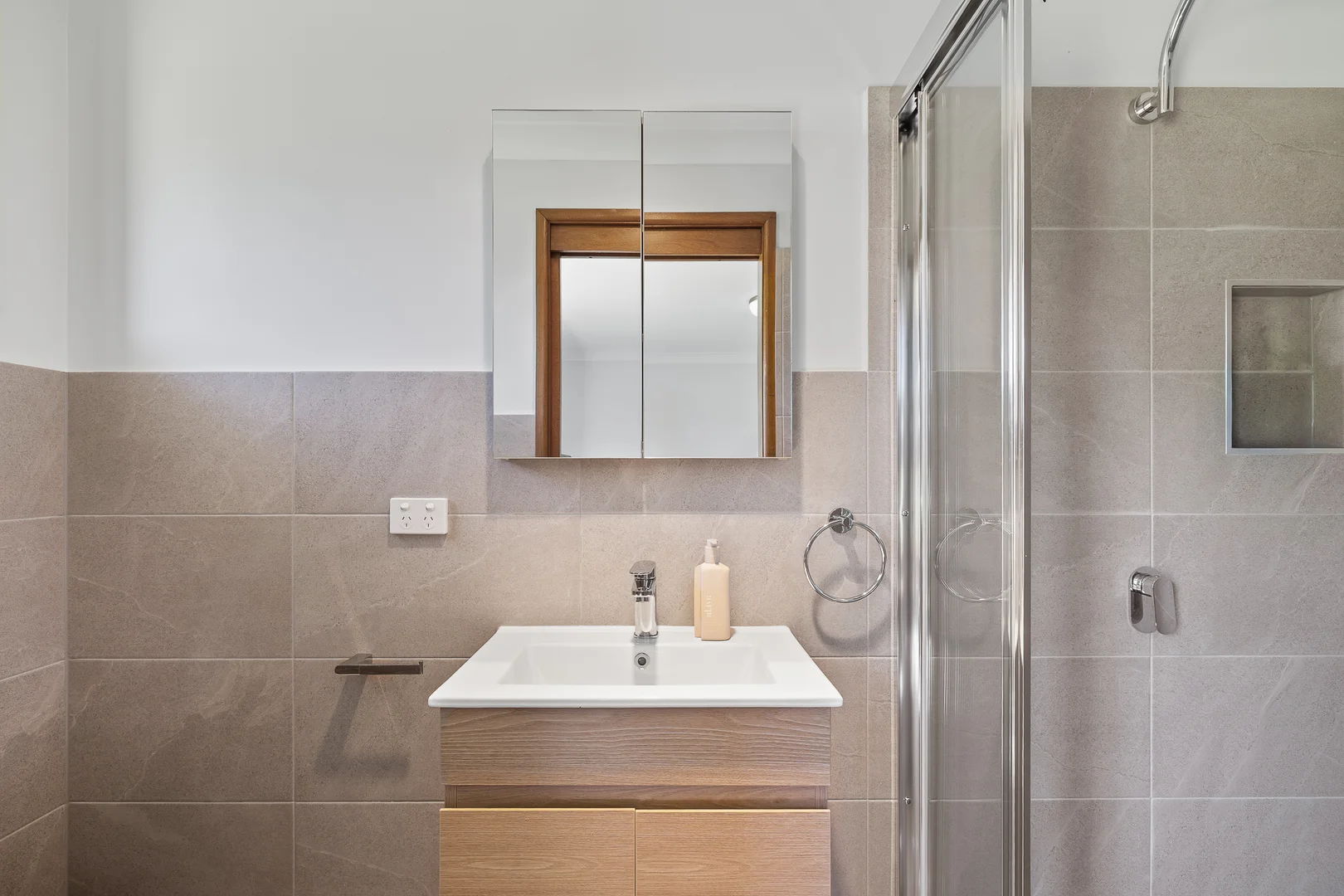 Additional image 12 of 2S-4S Towers Street, Walcha NSW 2354