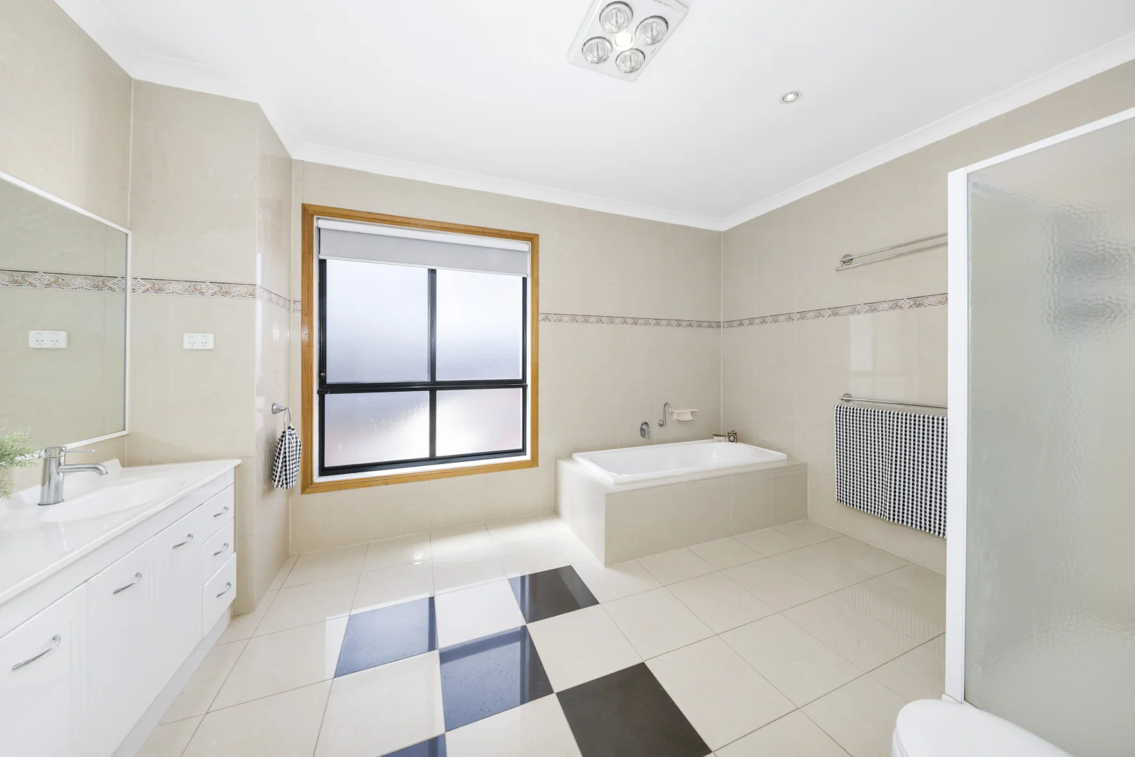 Additional image 10 of 6 Willowood Court, Taylors Hill VIC 3037