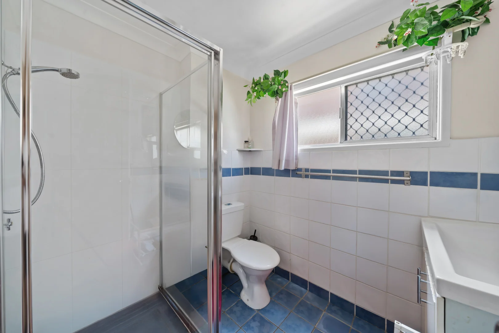 Additional image 8 of 4/19 Darrambal Street, Chevron Island QLD 4217