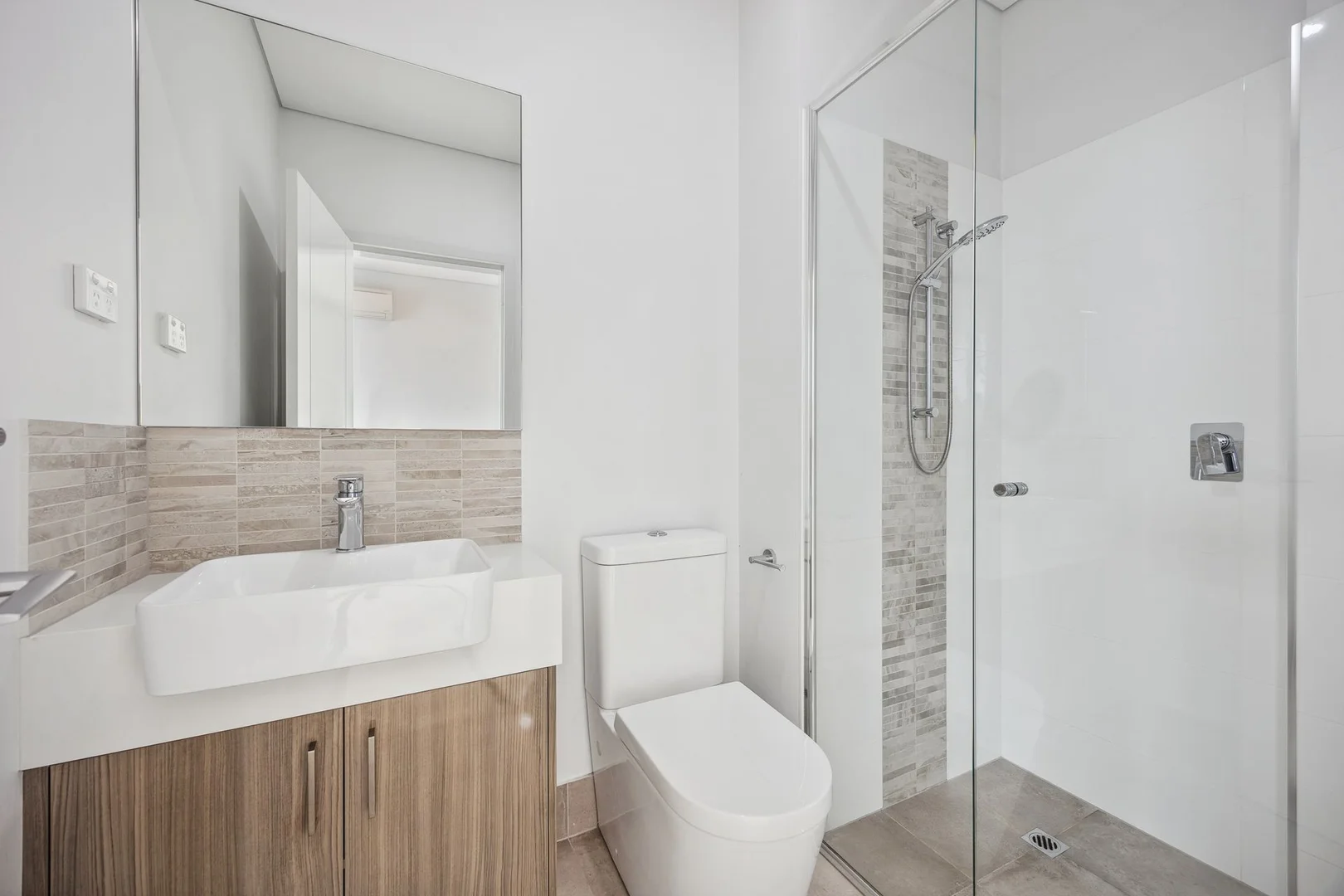 Additional image 8 of 14/1 Davenport Road, Booragoon WA 6154