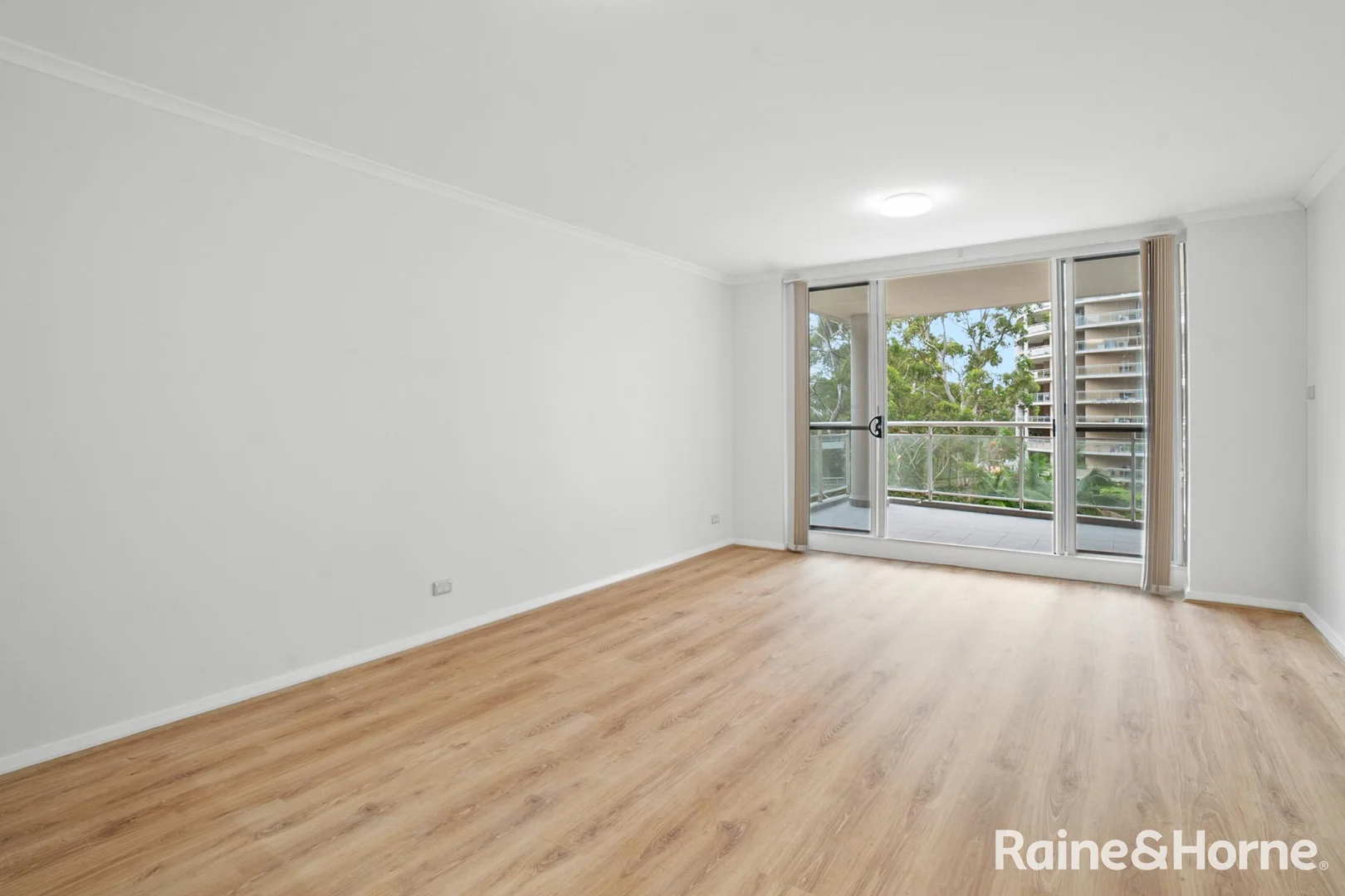 Additional image 4 of 422/80 John Whiteway Drive, Gosford NSW 2250