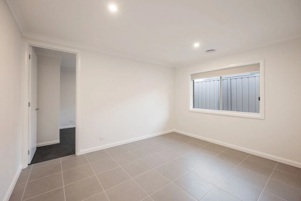 Additional image 11 of 1 & 2/74 Westacott Crescent, Baranduda VIC 3691