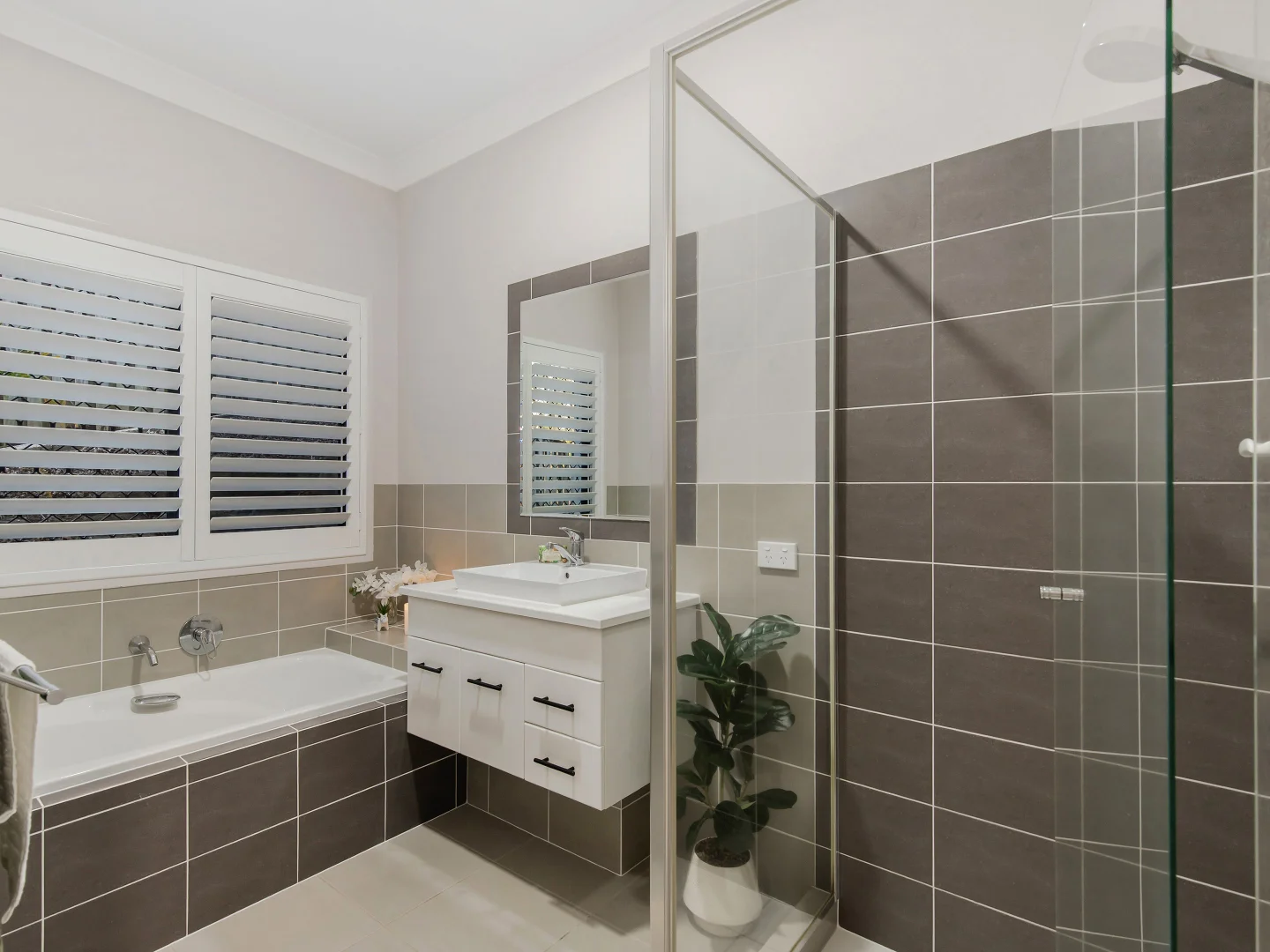 Additional image 25 of 8 Grampian Court, Reedy Creek QLD 4227