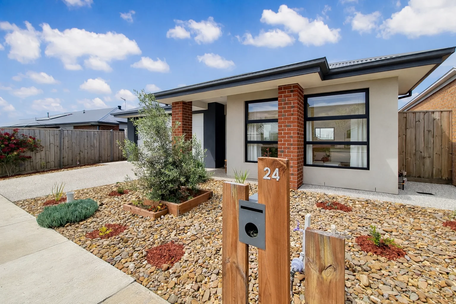 24 Devereux Way, Charlemont VIC 3217