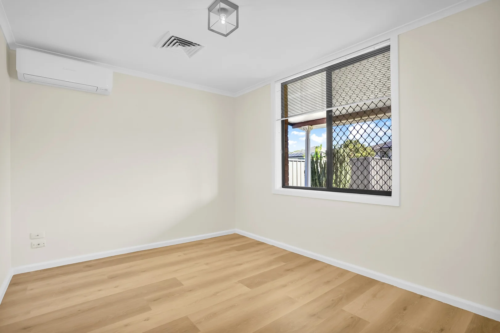 Additional image 4 of 30 Federal Road, Seven Hills NSW 2147