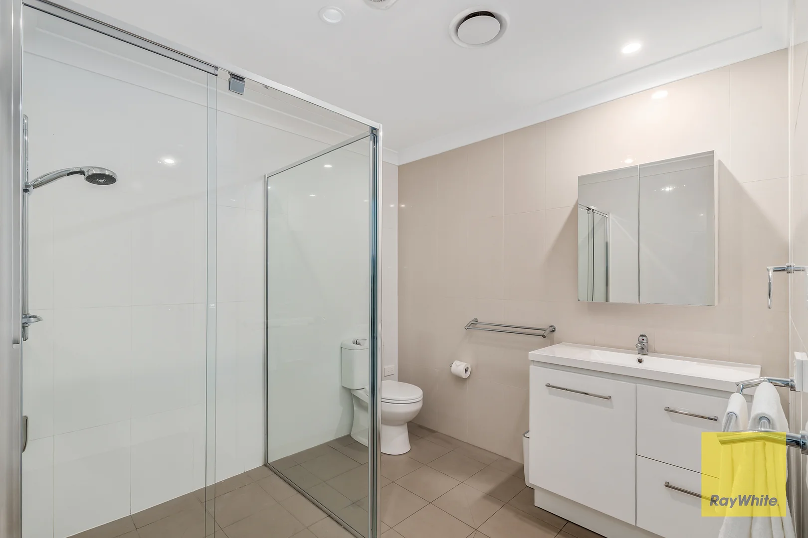 Additional image 12 of 5/4 Everglades Crescent, Woy Woy NSW 2256