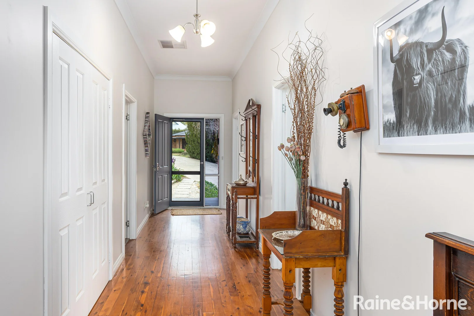 Additional image 2 of 5 Jenolan Place, Tatton NSW 2650