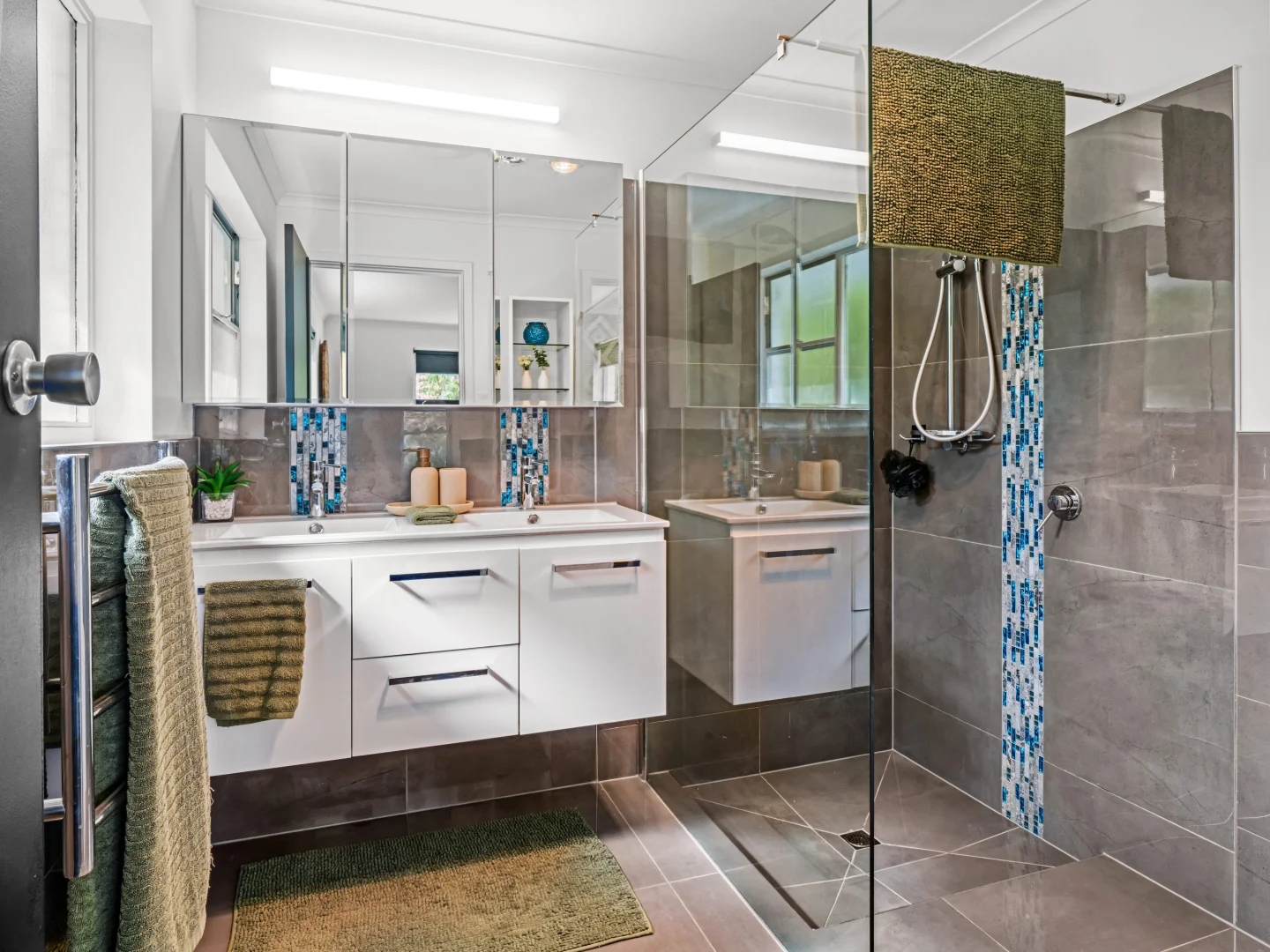 Additional image 9 of 1/20 Wynyard Esplanade, Wynyard TAS 7325