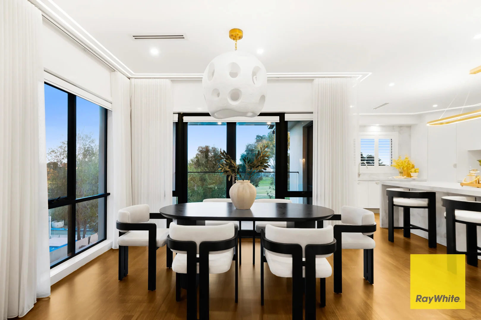 Additional image 17 of 33 Tournament Drive, Sanctuary Lakes VIC 3030