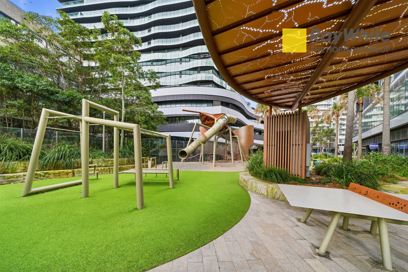 Additional image 24 of 1605/500 Pacific Highway, St Leonards NSW 2065