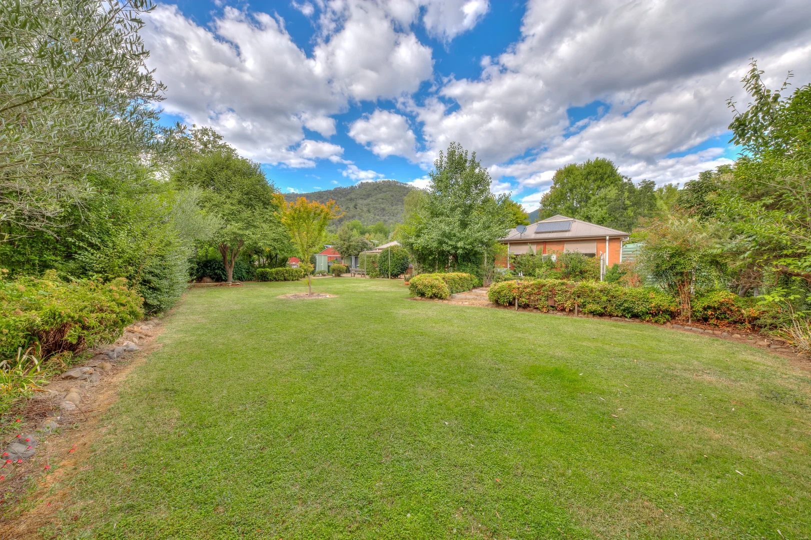 Additional image 16 of 4 Alexandra Court, Bright VIC 3741