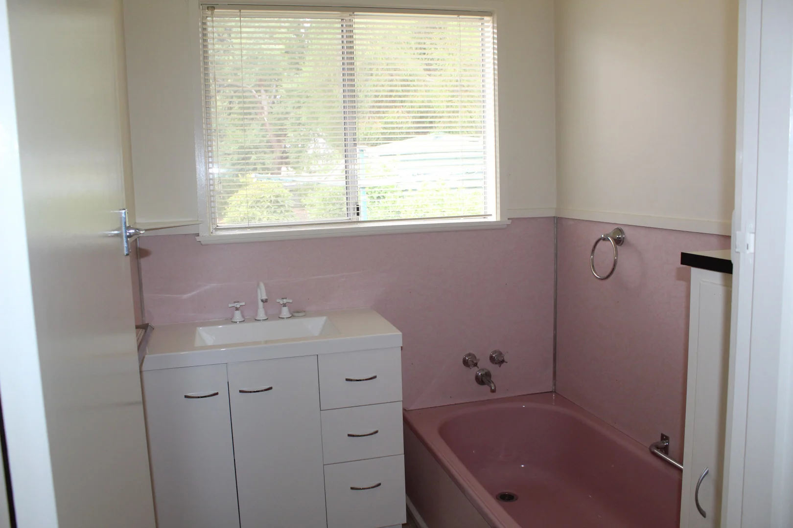 Additional image 4 of 8 Pine Street, Nhill VIC 3418