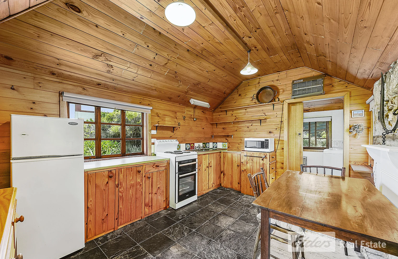 Additional image 13 of 11 Main Road, Robe SA 5276