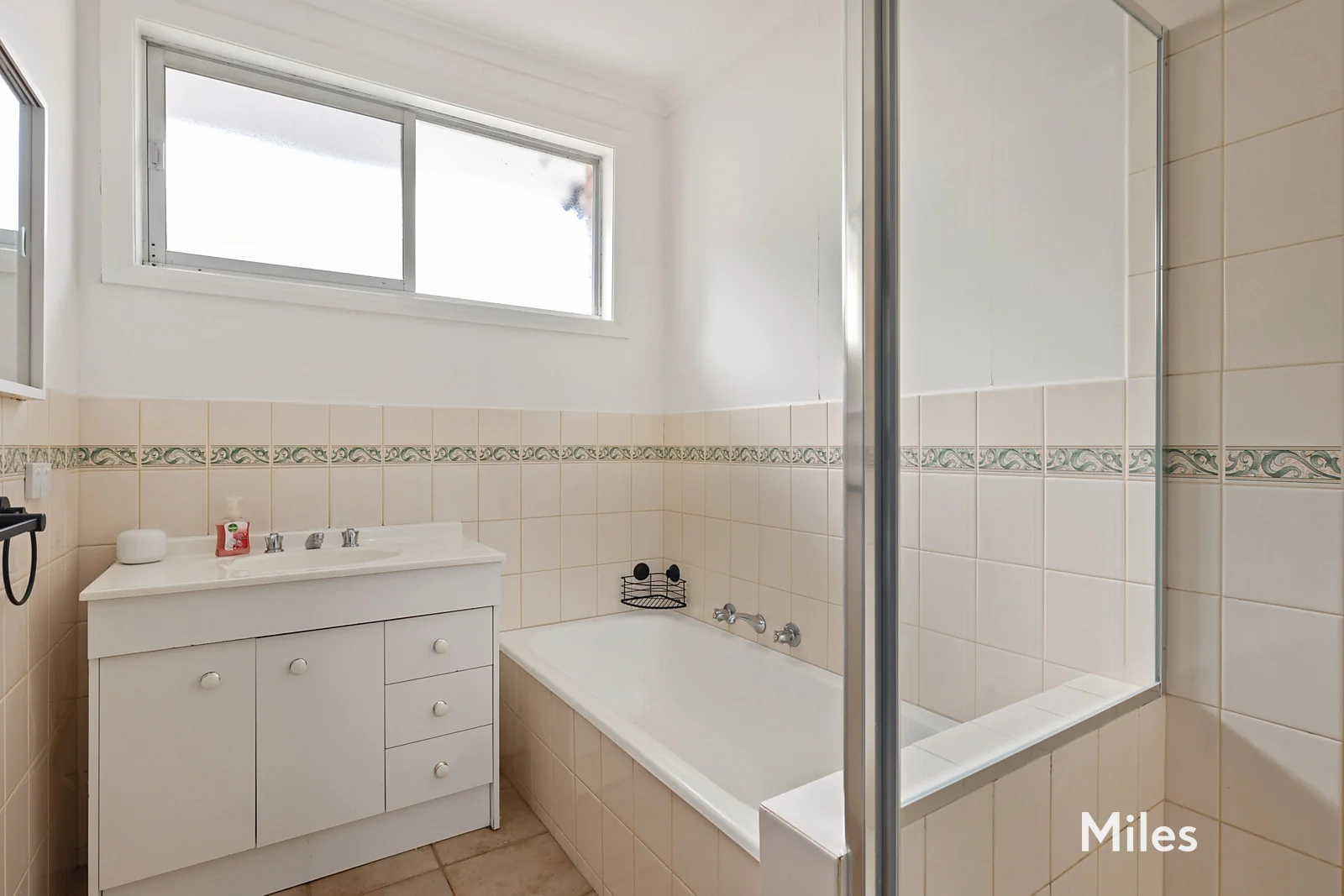 Additional image 8 of 3/218 Waiora Road, Rosanna VIC 3084