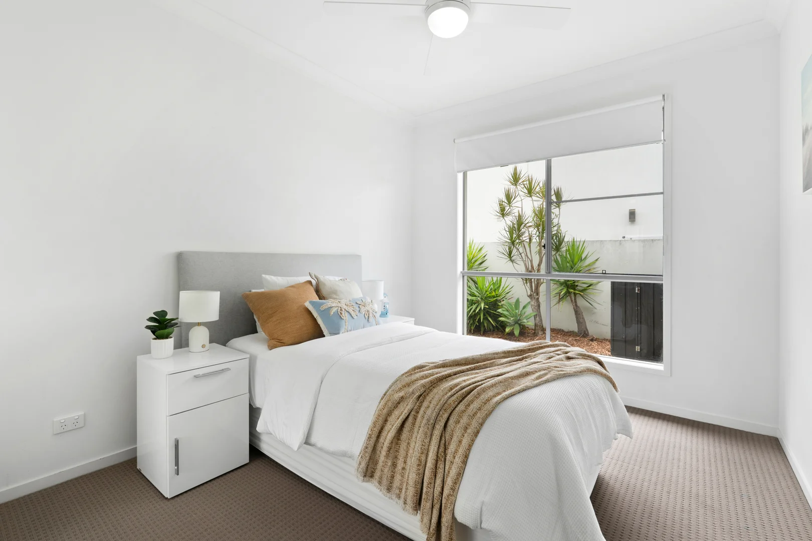 Additional image 29 of 8 Waterside Esplanade, Helensvale QLD 4212