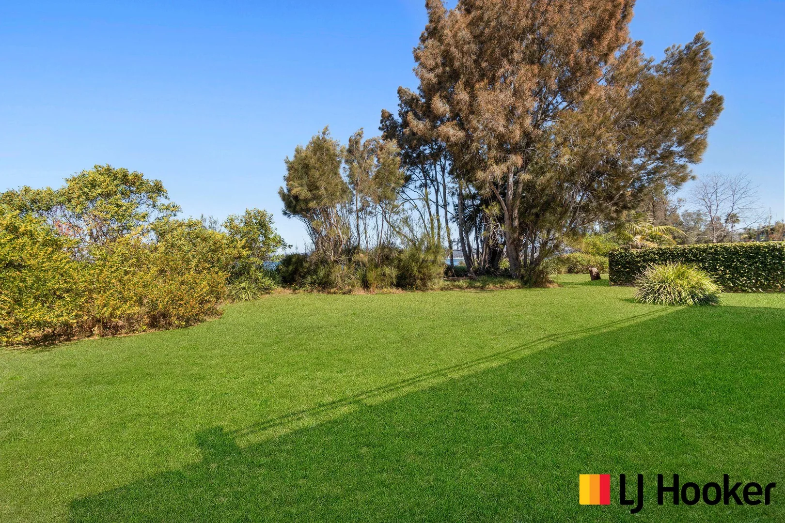 Additional image 25 of 6 Myamba Parade, Surfside NSW 2536