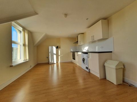 Piercefield Place F5, Adamsdown, Cardiff CF24
