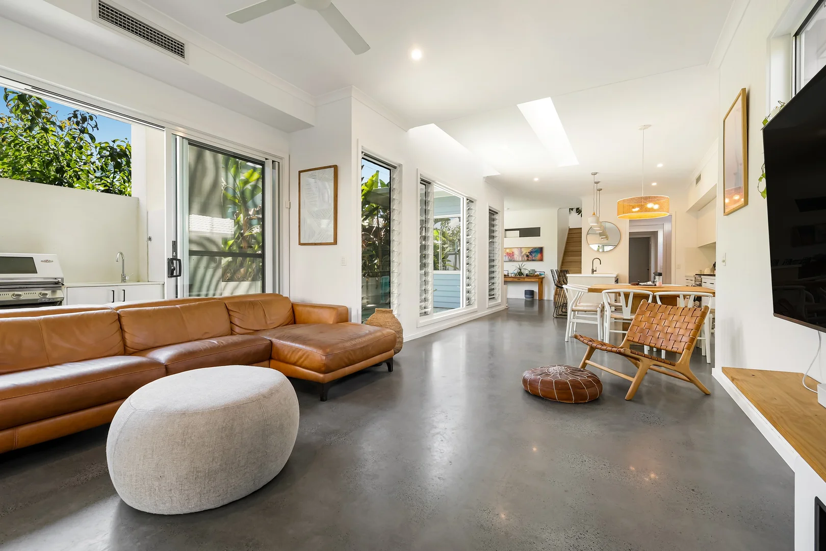 Additional image 16 of 110 Chainey Avenue, Miami QLD 4220