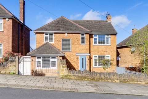 Walsingham Road, Woodthorpe NG5