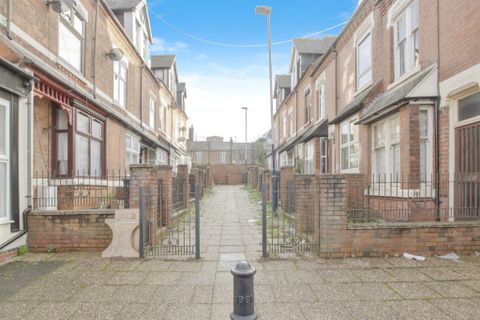 Guthlaxton Avenue, Leicester LE2