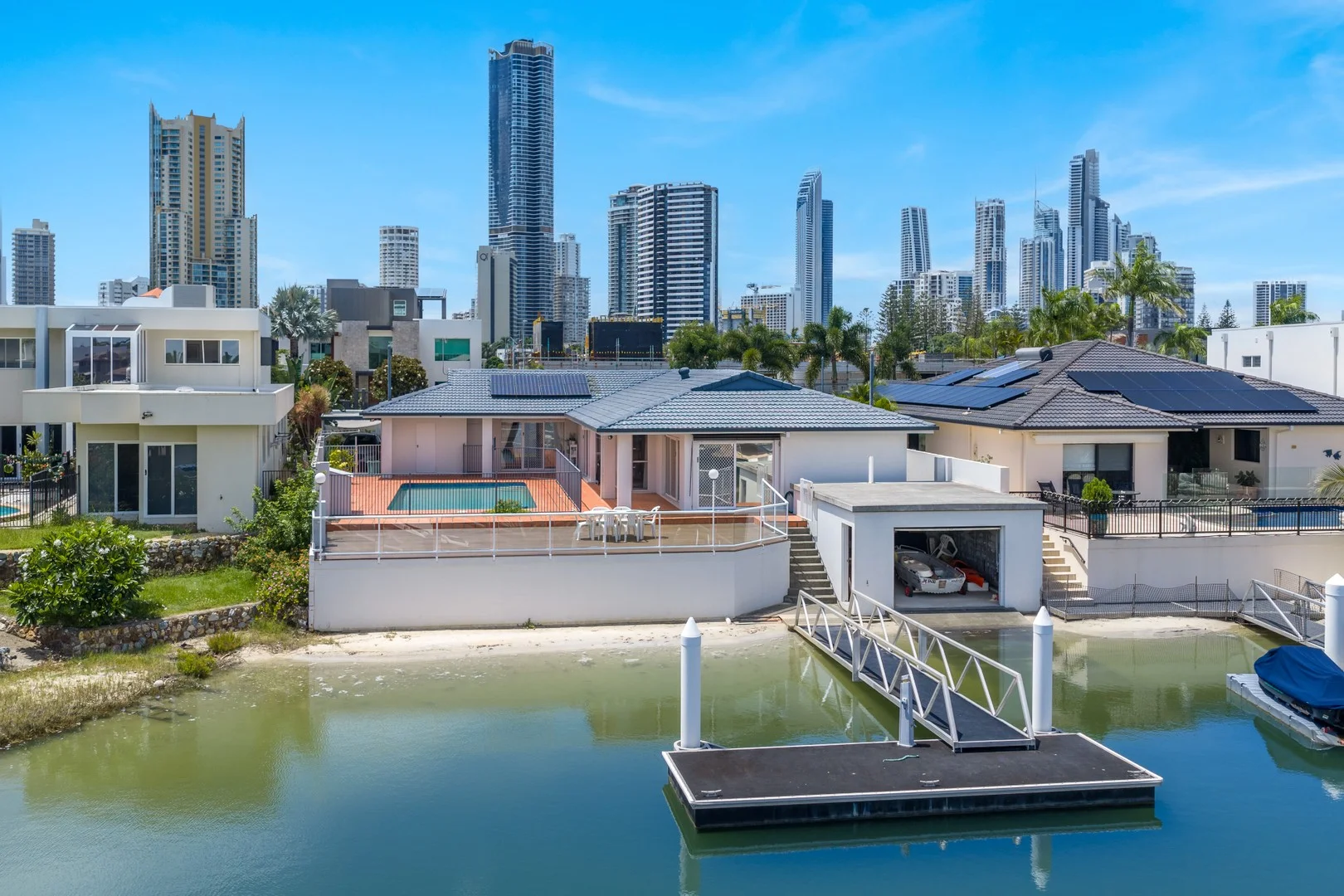 31 Admiralty Drive, Paradise Waters QLD 4217