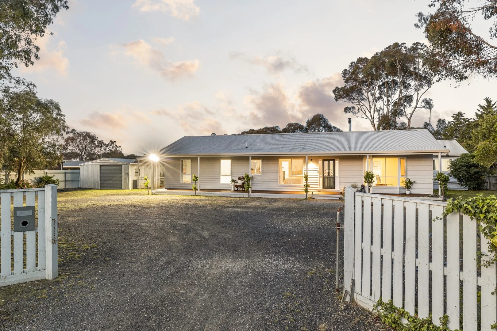 21-23 Barrabool Crescent, Leopold VIC 3224