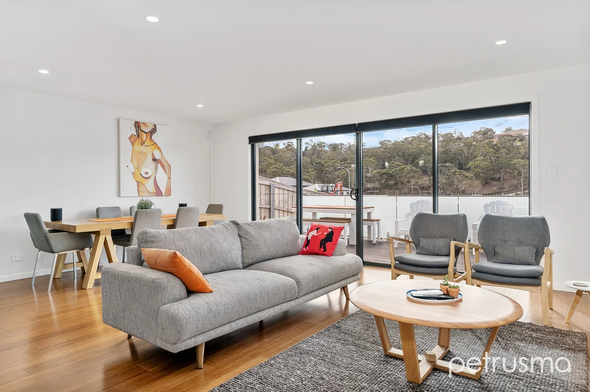 Additional image 2 of 2/9 Chaucer Road, Lenah Valley TAS 7008