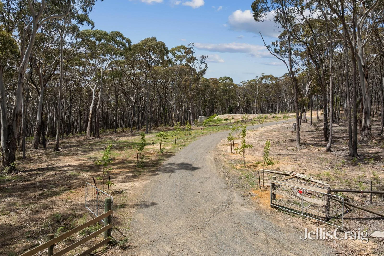 34 Thomas Court, Gordon VIC 3345