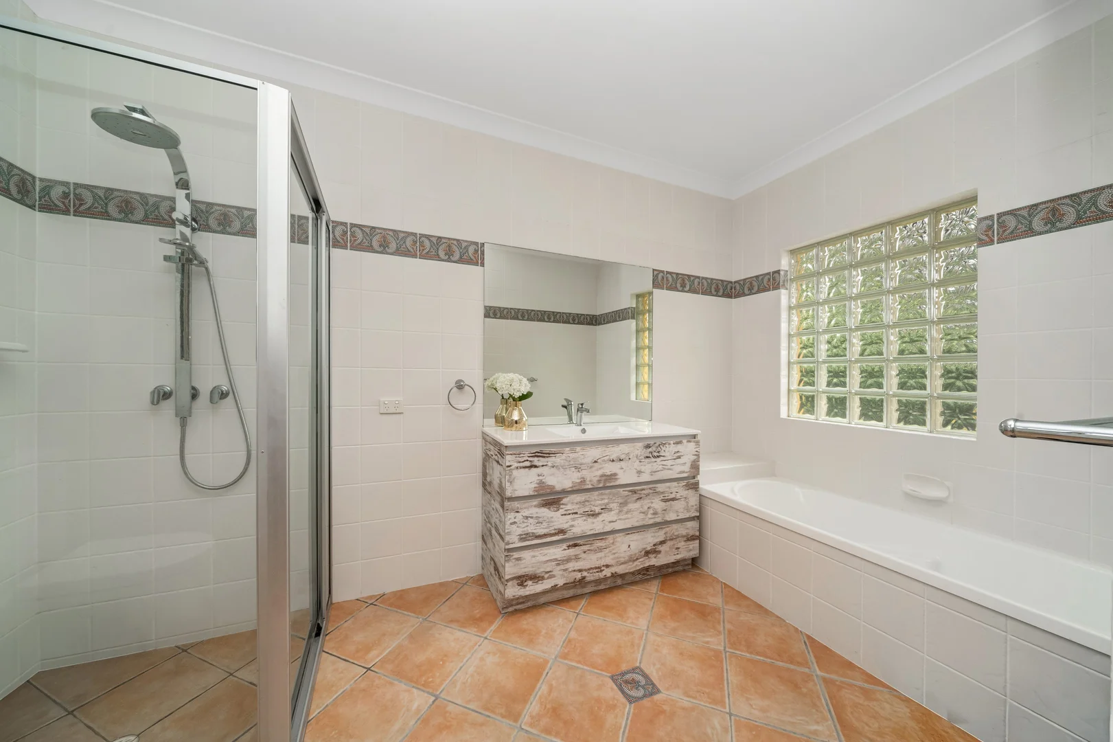 Additional image 15 of 93 Coutts Drive, Bushland Beach QLD 4818