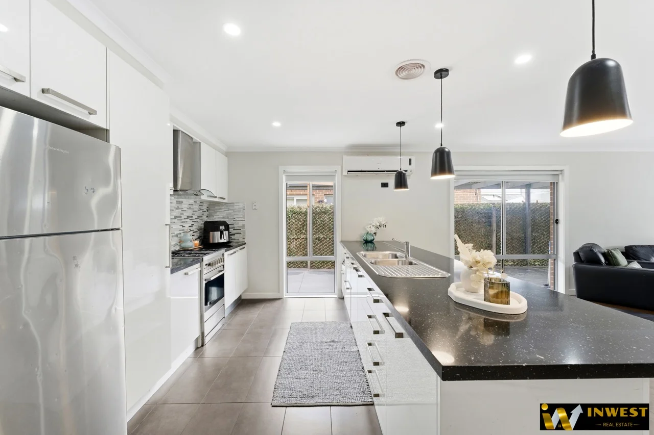 Additional image 3 of 60 James Cook Drive, Truganina VIC 3029