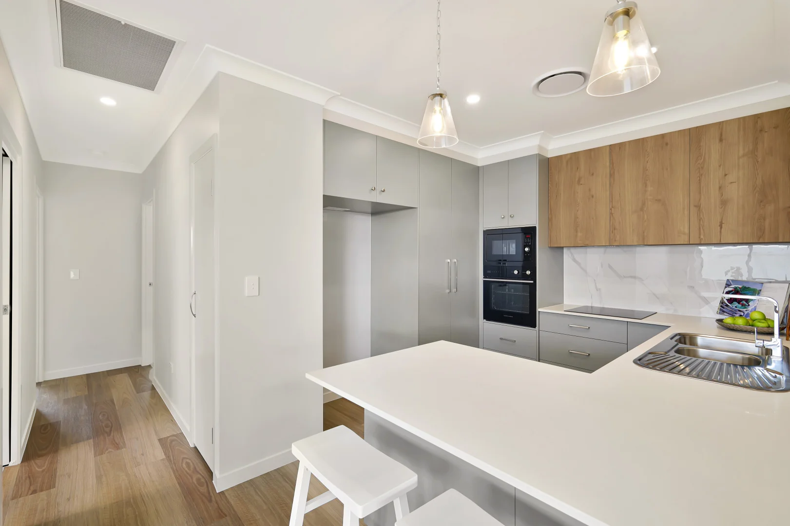 Additional image 9 of 19A Hillside Street, Newtown QLD 4350