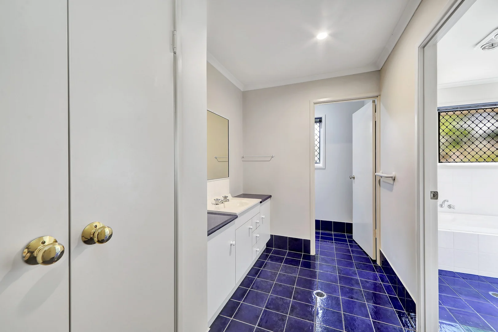 Additional image 20 of 23 Elliott Heads Road, Kepnock QLD 4670