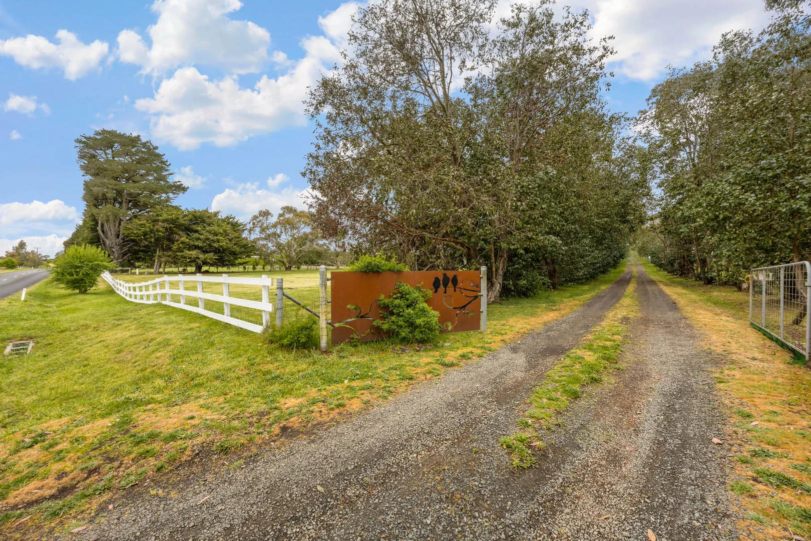 Additional image 5 of 107 Russells Road, Woodend VIC 3442