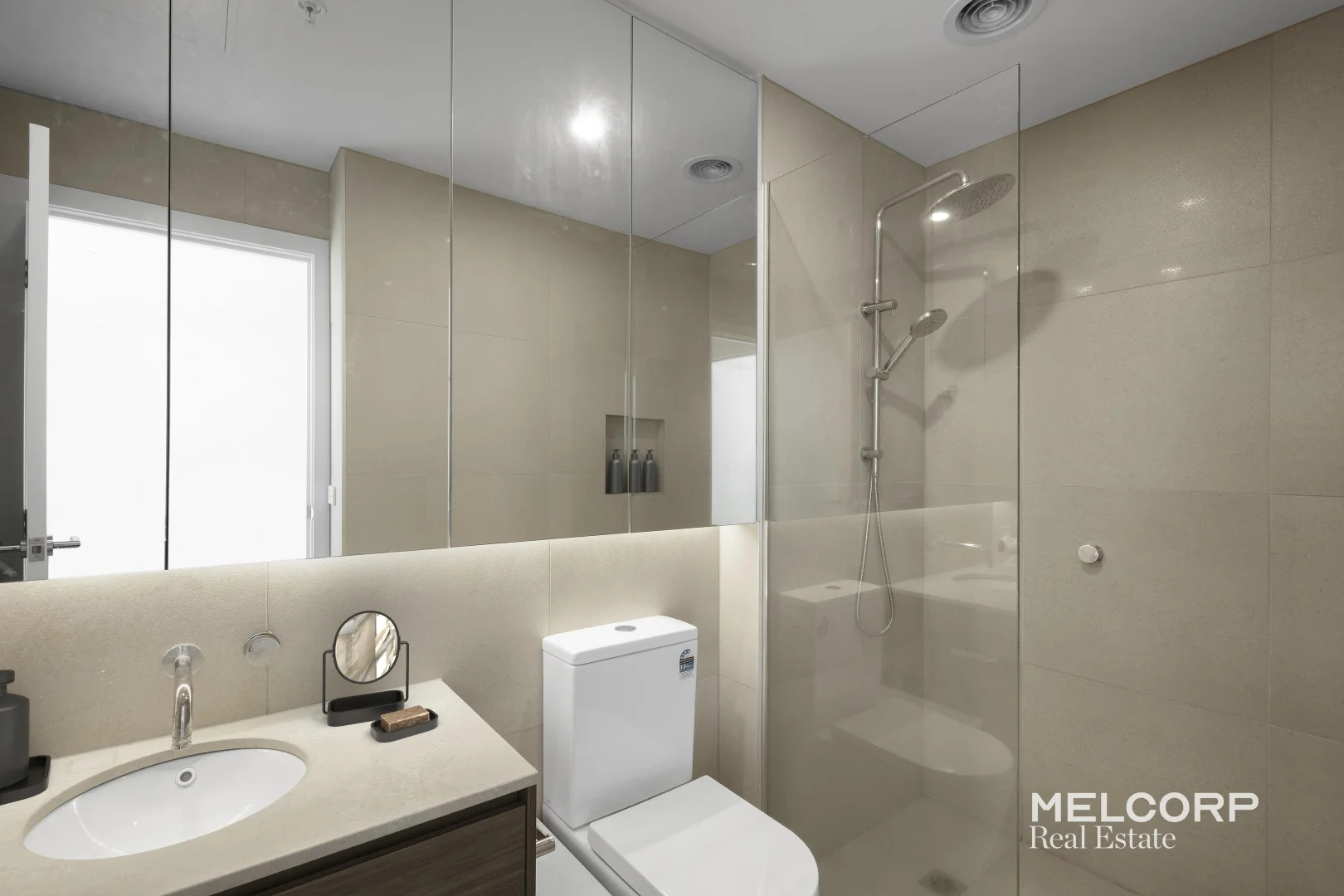 Additional image 4 of 405/105 Rosslyn Street, West Melbourne VIC 3003