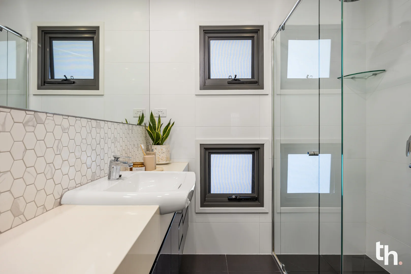 Additional image 15 of 546A The Esplanade, Warners Bay NSW 2282