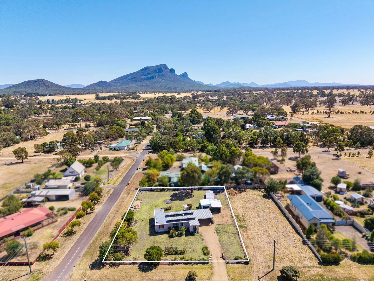 Additional image 20 of 14-16 Parker Street, Dunkeld VIC 3294