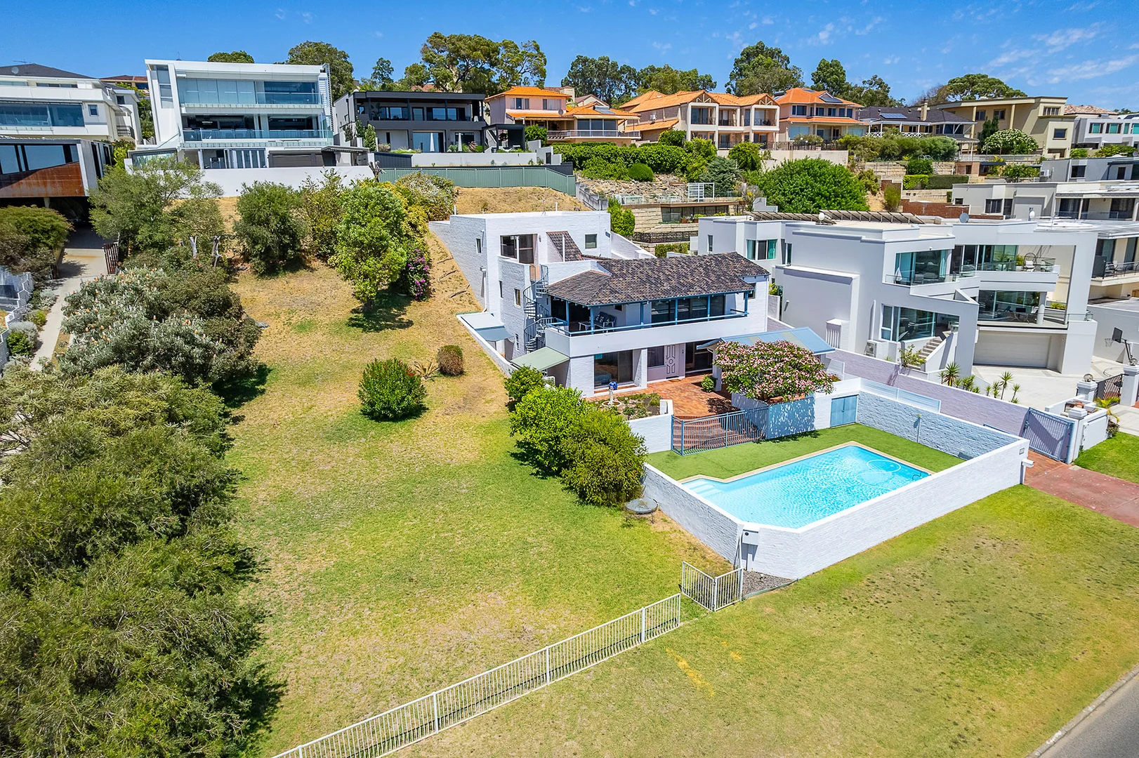 Additional image 6 of 42-44 Burke Drive, Attadale WA 6156